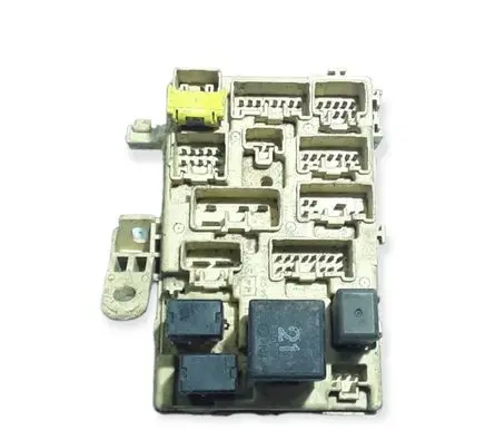 Toyota Land Cruiser (HDJ90) Fuse module