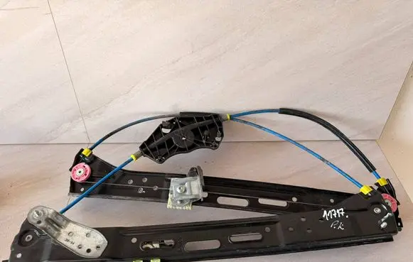 Seat Alhambra (Mk2) Front window lifting mechanism without motor 