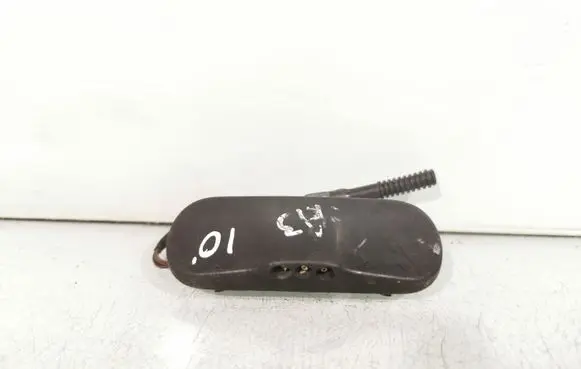 Windshield washer spray nozzle
