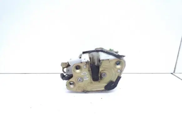 Mitsubishi Pajero Front door lock