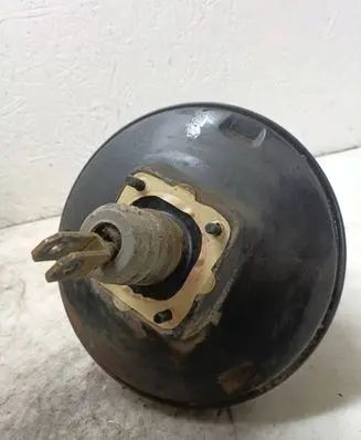 Mercedes-Benz 200 300 W123 Brake booster 3686202034 0024306930