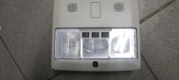 Land Rover Discovery 4 - LR4 Front seat light 161222