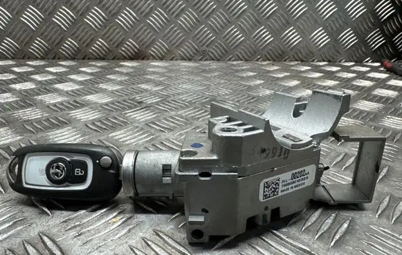 Opel Astra K Ignition lock 39079951 70610120137