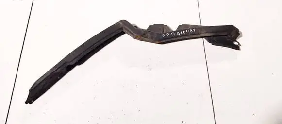 Skoda Octavia Mk2 (1Z) Front bumper mounting bracket 1z0807184 00101113931600100