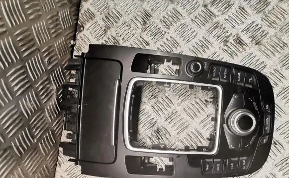 Audi A4 S4 B8 8K Head unit multimedia control 8t0919609