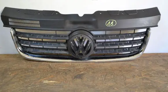 Volkswagen Multivan T5 Front bumper upper radiator grill 7H5807101