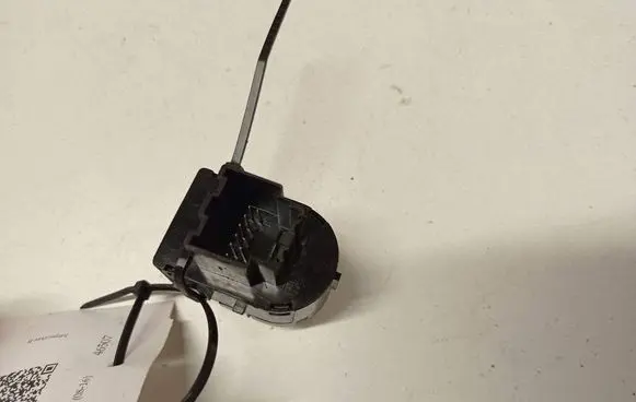 Opel Insignia A Wing mirror switch 23204016 371146 5062