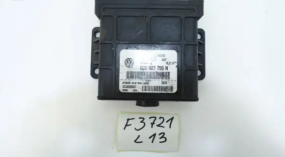 Volkswagen Touareg II Gateway control module 0C8927755N