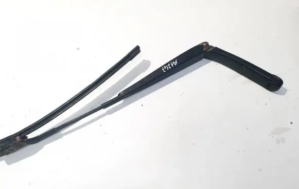 Volkswagen Golf V Front wiper blade arm 1q1955409