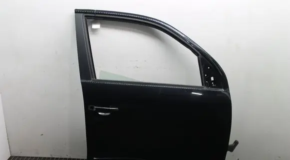 Volkswagen Amarok Front door