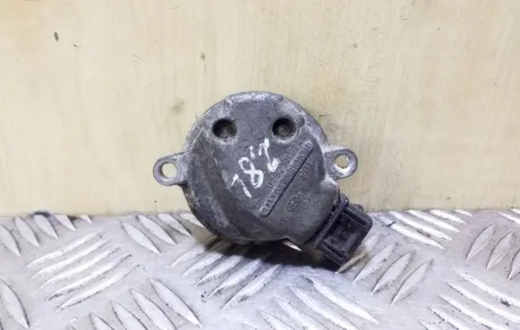 Audi A6 S6 C5 4B Camshaft position sensor 0232101024 058905161B