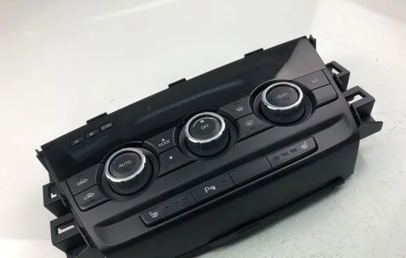 Mazda 6 Climate control unit GHS461190C