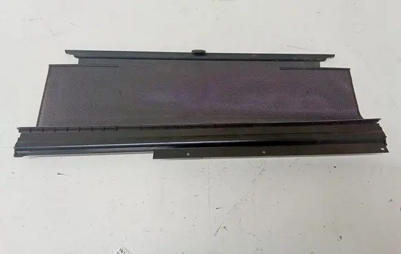 Volkswagen Touareg I Rear door window curtain/sunshade 7L6861318