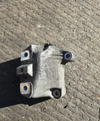Volkswagen Golf Plus Gearbox mounting bracket 1K0199117AH