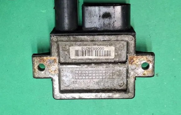 BMW X3 E83 Glow plug pre-heat relay 0006538016