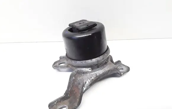 Volvo V70 Engine mount bracket 30636633