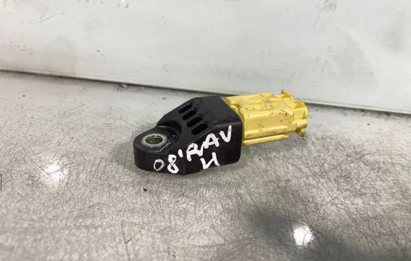 Toyota RAV 4 (XA30) Airbag deployment crash/impact sensor 8983133020