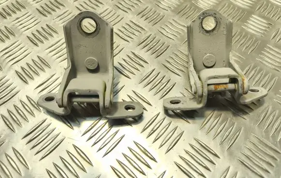 Front door hinge set