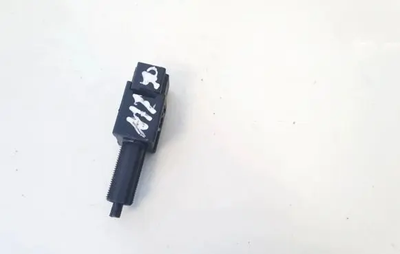 Nissan Primera Brake pedal sensor switch