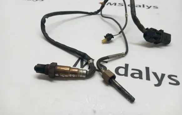 Mercedes-Benz GL X164 Exhaust gas temperature sensor A0051531828 0051531828 A0035427118