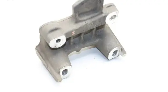 Peugeot 2008 II Engine mounting bracket 9826364780