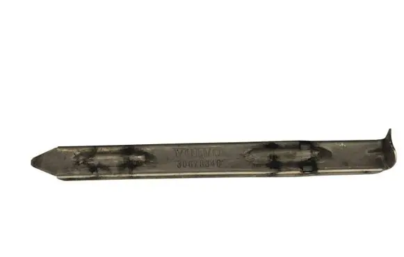 Volvo V70 Headlight/headlamp mounting bracket 30678340
