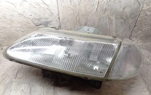 Renault Laguna I Headlight/headlamp