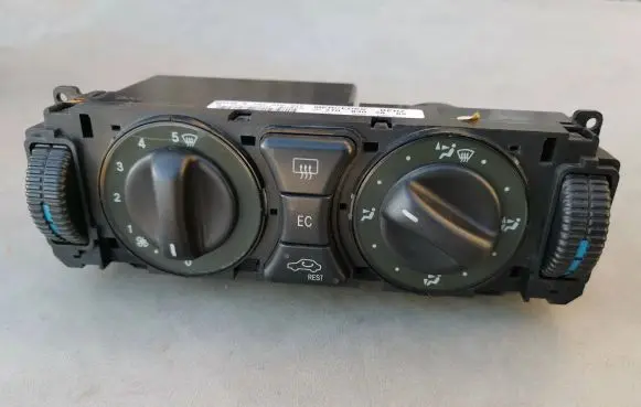 Mercedes-Benz CLK A208 C208 Climate control unit 2108302985 9140010317 2108302885