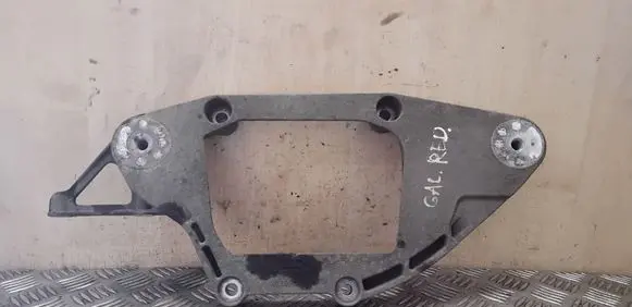 Audi A8 S8 D4 4H Rear differential/diff mount bracket 8K0599287G