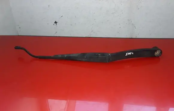 Hyundai Santa Fe Front wiper blade arm T9695