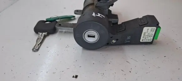 Volvo V70 Ignition lock 8626324 8673073