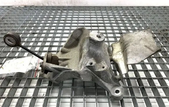 Audi Q8 Engine mounting bracket 4M0199308BM