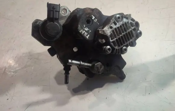 Renault Trafic II (X83) Fuel injection high pressure pump 8200385478 0445010079