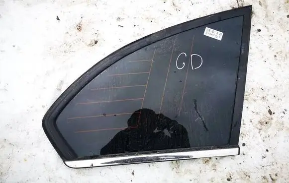 Rear side window
