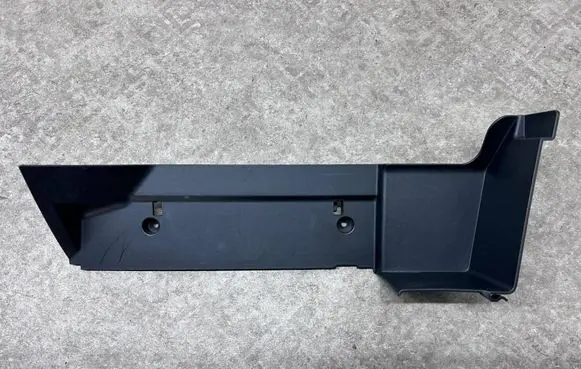 Dashboard lower bottom trim panel