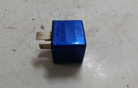 Audi A6 S6 C5 4B Other relay 8A0951253 899587