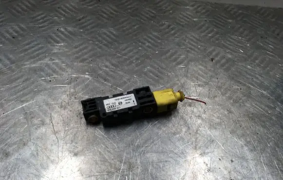 Audi A4 S4 B7 8E 8H Airbag deployment crash/impact sensor 8E0959651 1604021835 02313103XAAJ