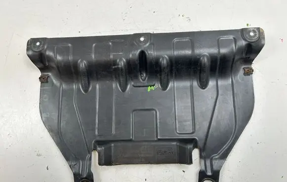 Engine splash shield/under tray
