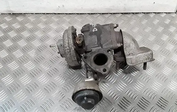 Honda CR-V Turbo 18900R06E01