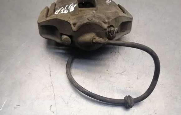 BMW 7 E65 E66 Front brake caliper 6030324