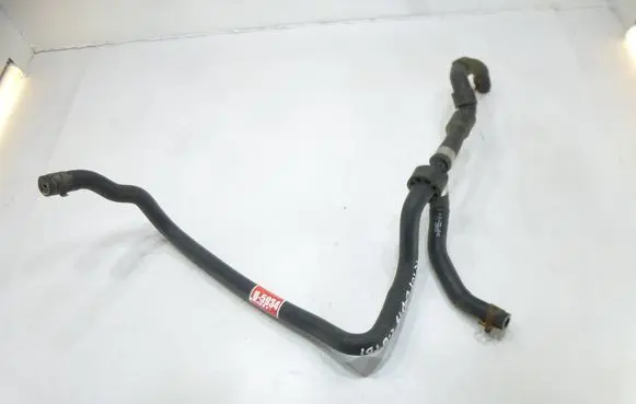 Engine coolant pipe/hose