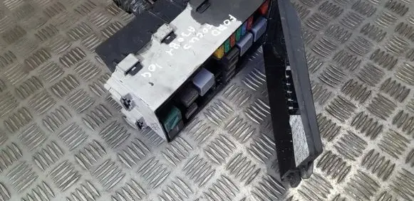 Ford Focus Fuse box set 98ag14a142ad