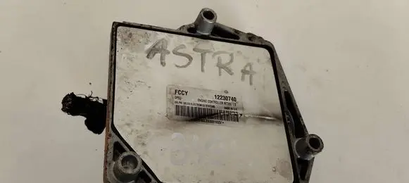 Opel Astra H Engine control unit/module 12230740