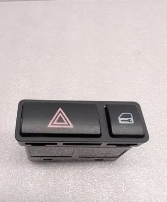 BMW Z4 E85 E86 Hazard light switch 33071042