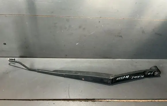 Hyundai Sonata Front wiper blade arm 