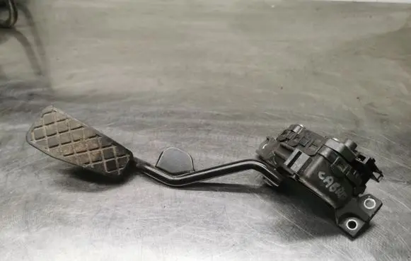 Audi A4 S4 B6 8E 8H Accelerator throttle pedal 8E2721523C