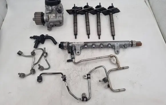 Audi A3 S3 8P Fuel injection high pressure pump 0445010507 03L130277 0445116030
