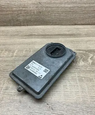 BMW X5 F15 Headlight ballast module Xenon 7367261 14020800863 63117367261