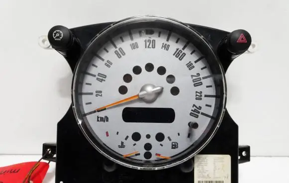 Mini One - Cooper R50 - 53 Speedometer (instrument cluster) 6928884 RG21453020