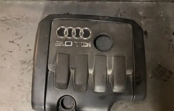 Audi A3 S3 A3 Sportback 8P Engine cover (trim) 03G103925B 03G103925BP